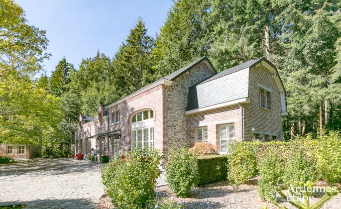 Luxury villa in Gedinne for 18 persons in the Ardennes