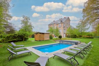 Luxury castle in Nassogne for 24 people with swimming pool