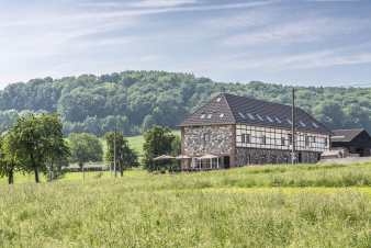 Farmhouse for 20 - 22 people for rent in Plombires in the Ardennes
