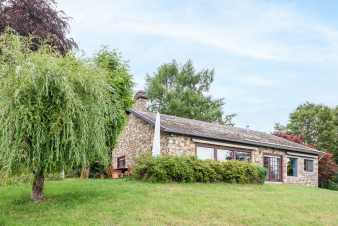 Holiday home in Stoumont for 8 with garden and near Spa and Ninglinspo