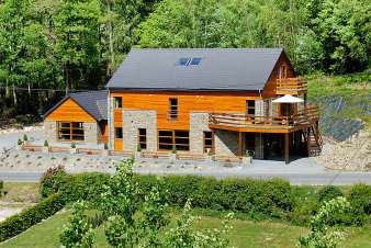Luxurious holiday home for 24 persons to rent in Stoumont (Ardennes)