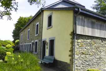 Nice and typical holiday home for 5 people in Vaux-sur-Sre