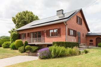 Holiday home in the Ardennes for 8/9 people, Beauraing