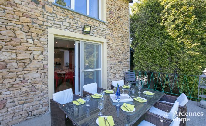 Holiday cottage in Chassepierre for 8 persons in the Ardennes