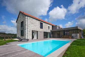 Luxury villa in Limbourg for 10/14 persons in the Ardennes